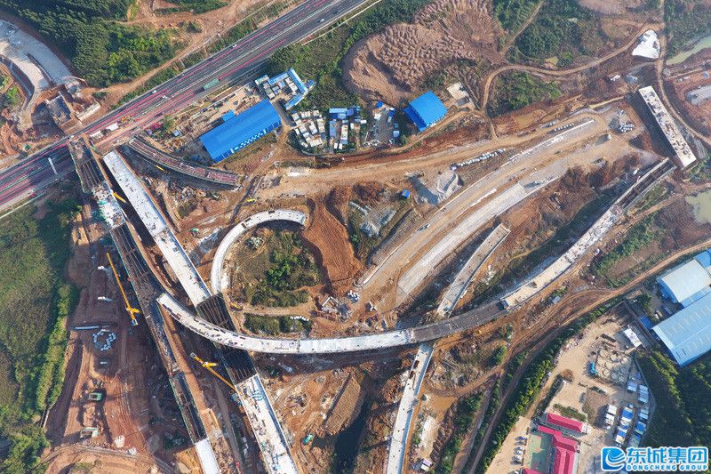 1542709910916533.jpg 562816529465765853.jpg