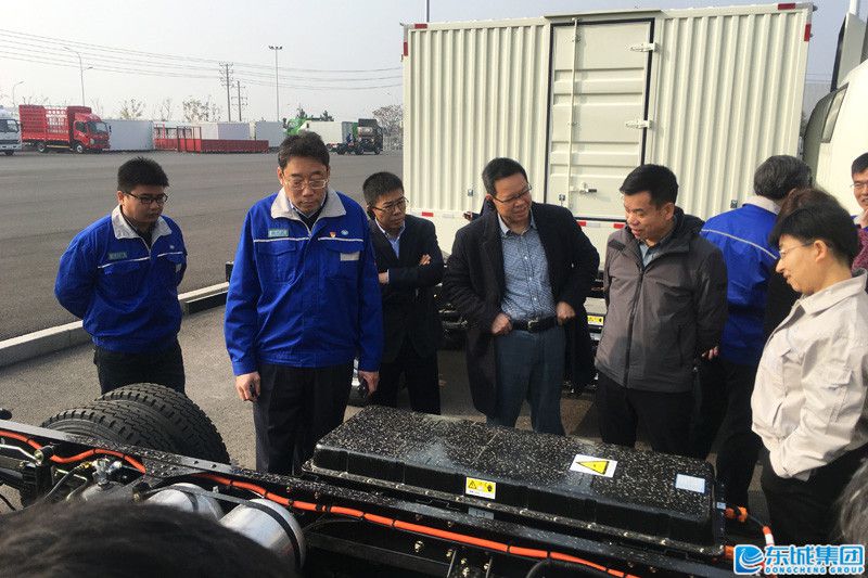 1544933834766955.jpg 新能源輕卡基地參觀(guān).jpg